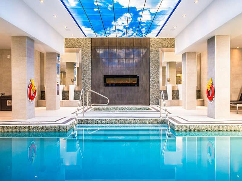 Delta Hotels By Marriott Waterloo Bagian luar foto
