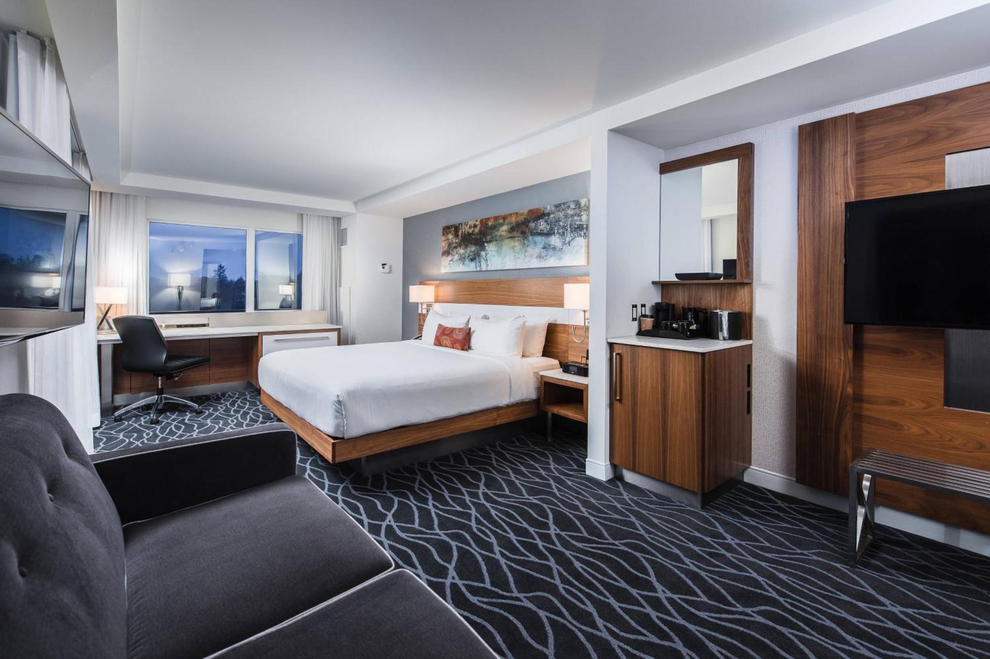 Delta Hotels By Marriott Waterloo Bagian luar foto